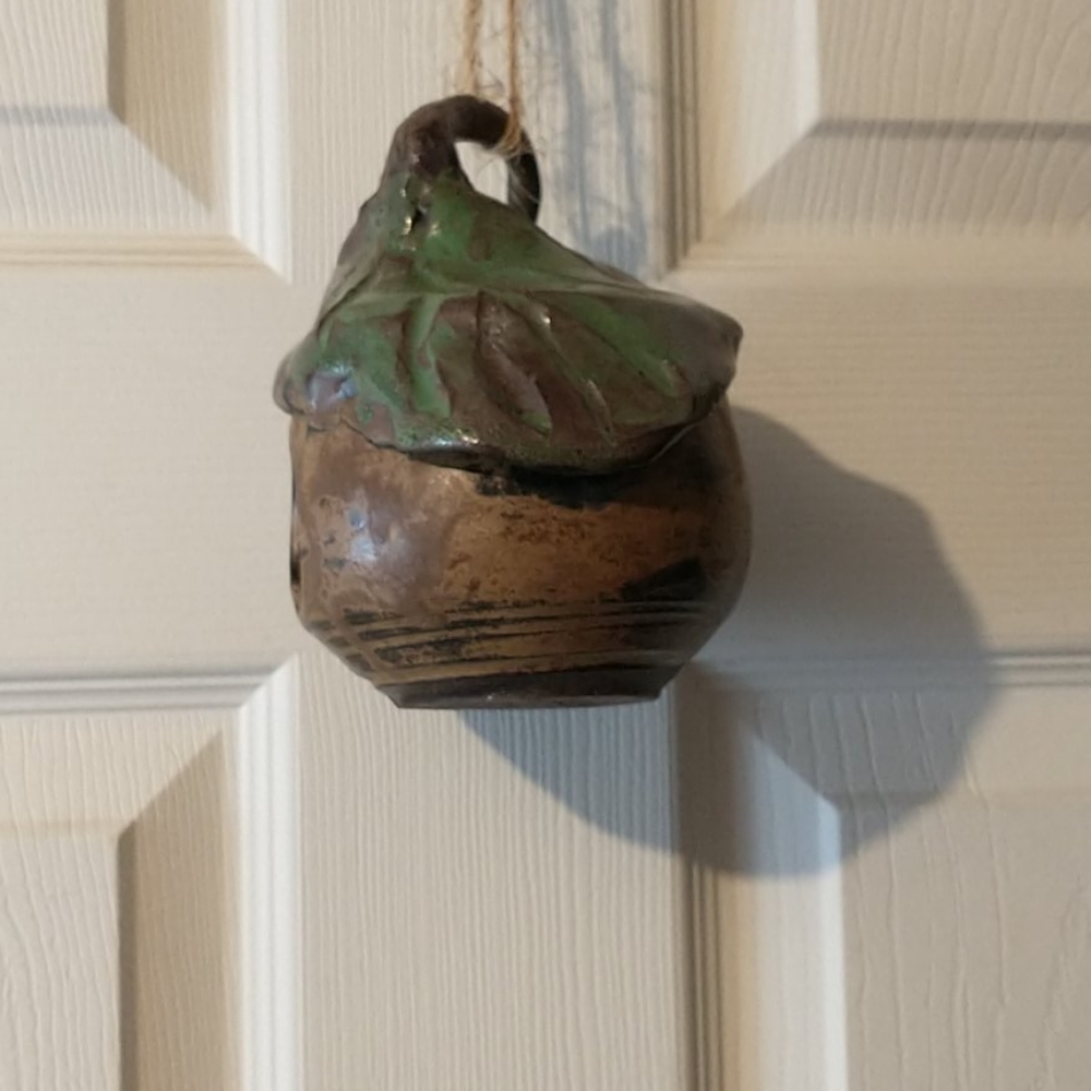 Klillispie Pottery Birdhouse. - Picture 2 of 5